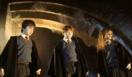 哈利9月服装爆料视频,揭秘9月服装爆料视频中的时尚元素